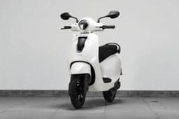 Chetak C2501 front shot white