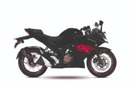 Gixxer SF 250 Black Studio Shot