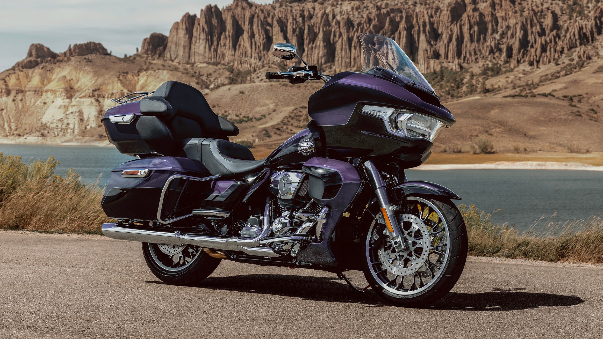 2026 Harley-Davidson Road Glide Limited, Street Glide Limited image gallery