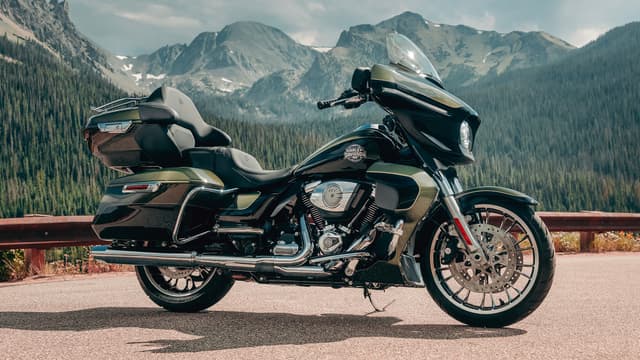Static image of the 2026 Harley-Davidson Street Glide Limited