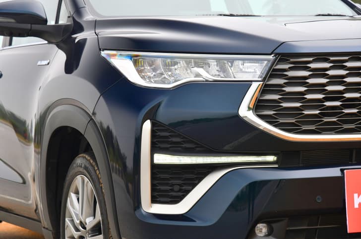 Toyota Innova Hycross LED headlight