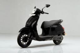 Chetak 3001 in Brooklyn Black Studio Image