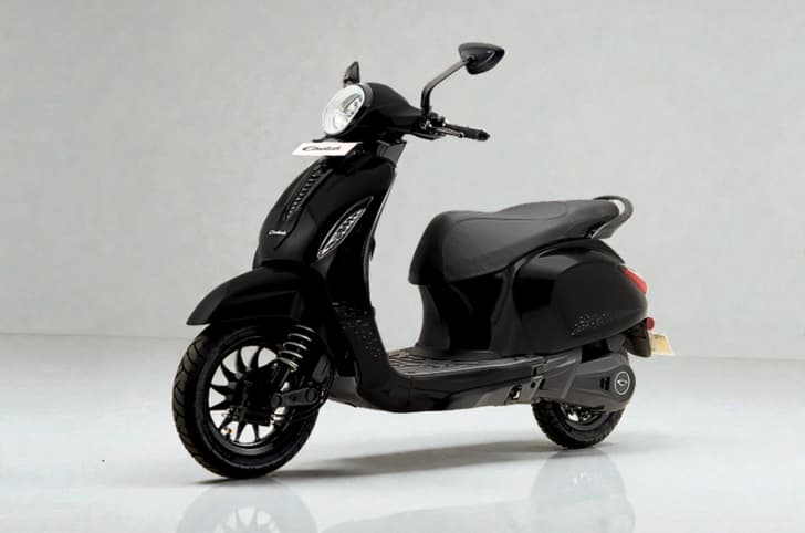 Chetak 3001 in Brooklyn Black Studio Image