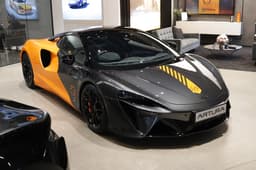 McLaren MCL38 Celebration Edition Artura front quarter