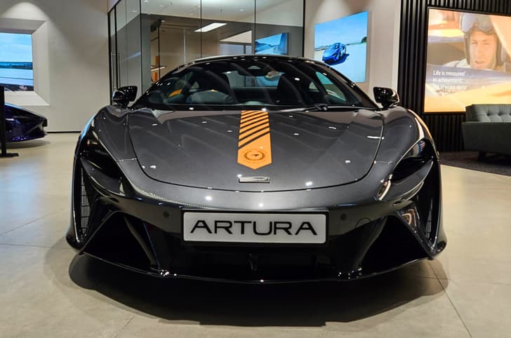 McLaren MCL38 Celebration Edition Artura front design