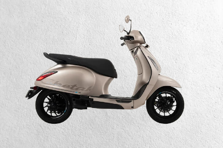 Studio image of Bajaj Chetak 3501
