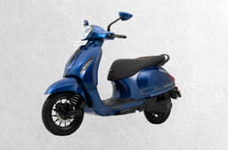 Studio image of Bajaj Chetak 3501