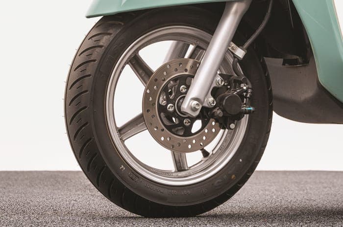 Close up of the front disc brake