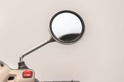 Close up of the rear view mirror