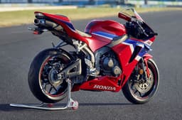 Honda CBR600RR right side rear static image on track