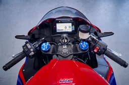 Honda CBR600RR cockpit