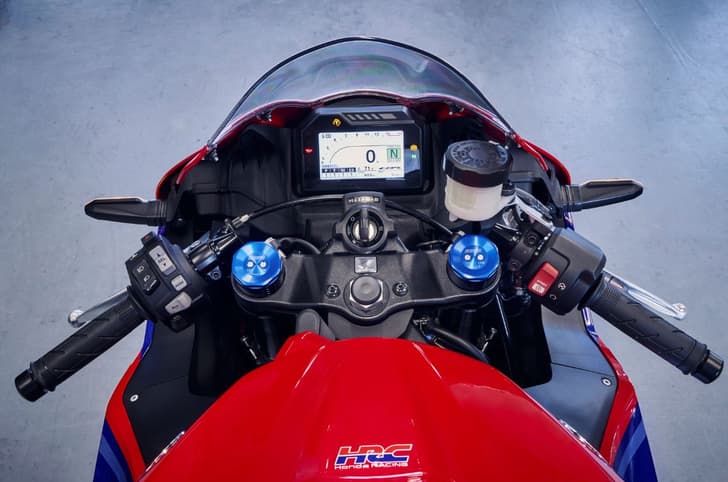 Honda CBR600RR cockpit