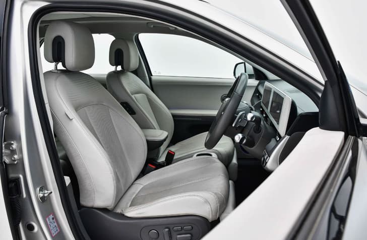 Hyundai Ioniq 5 front seats