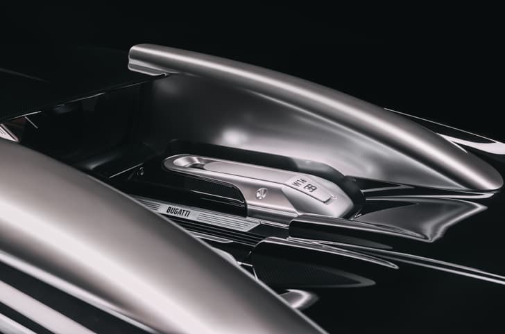 Bugatti FKP Hommage in studio