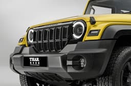 Mahindra Thar Roxx Star Edn black grille