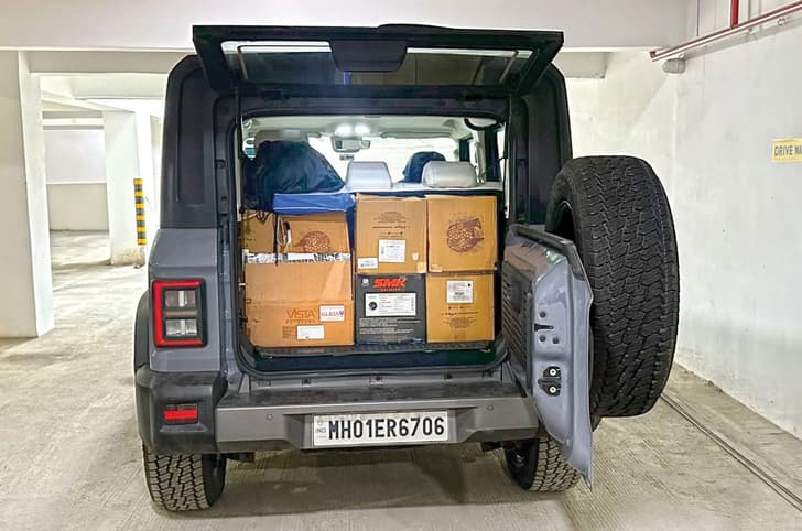 Mahindra Thar Roxx boot