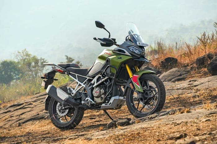 Static image of TVS Apache RTX