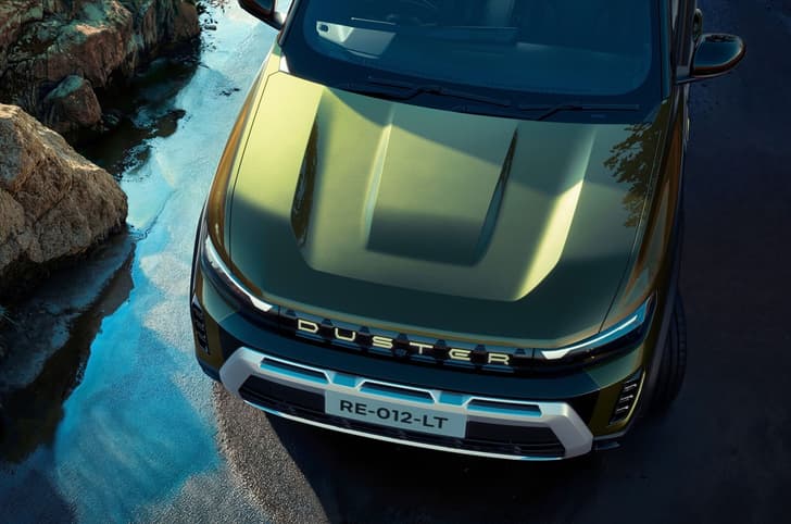 2026 Renault Duster bonnet