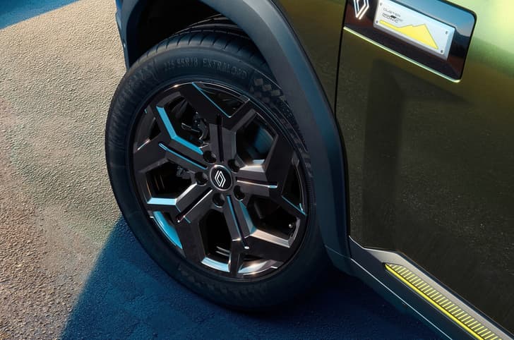 2026 Renault Duster alloy wheels