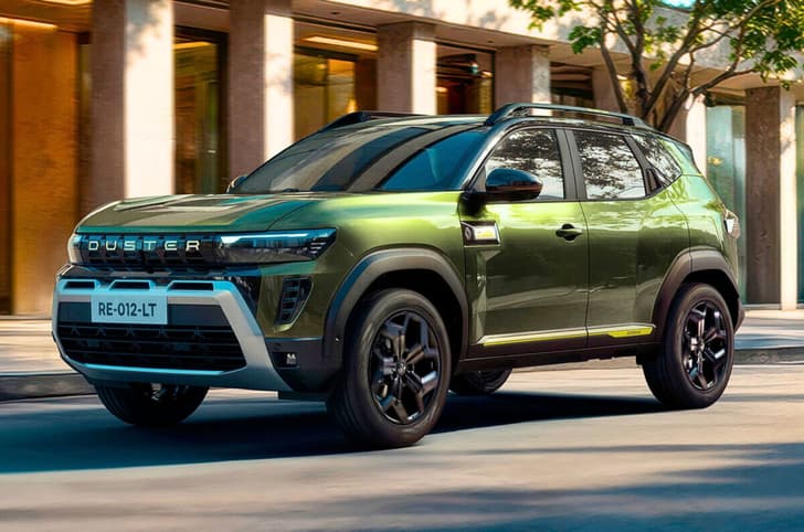 2026 Renault Duster front quarter