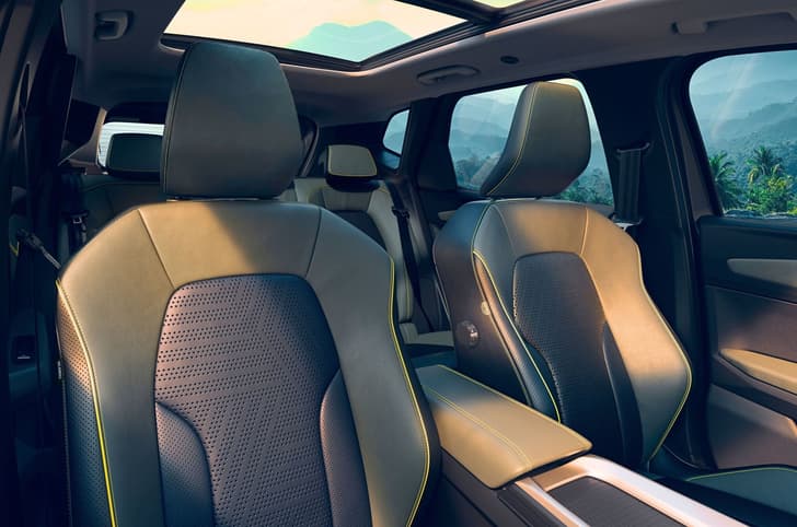 2026 Renault Duster front seats