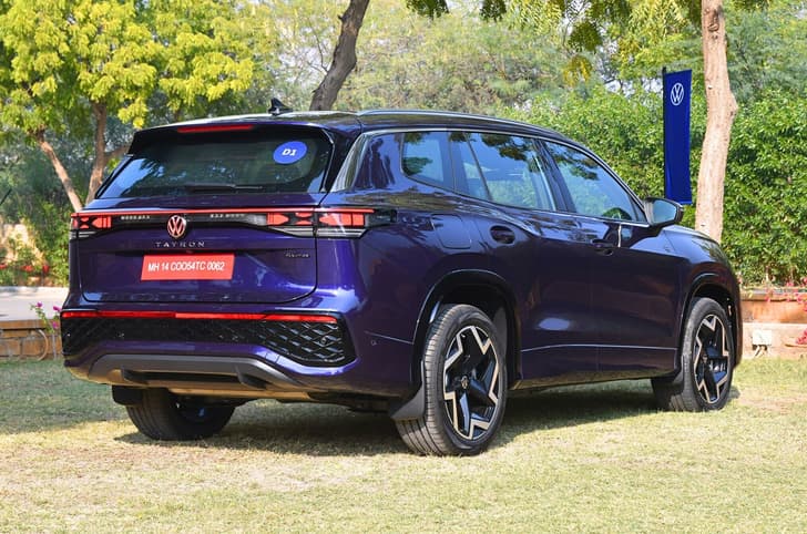 2026 Volkswagen Tayron rear right side