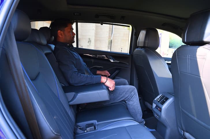 2026 Volkswagen Tayron second row seats