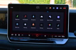 2026 Volkswagen Tayron 15 inch infotainment touchscreen