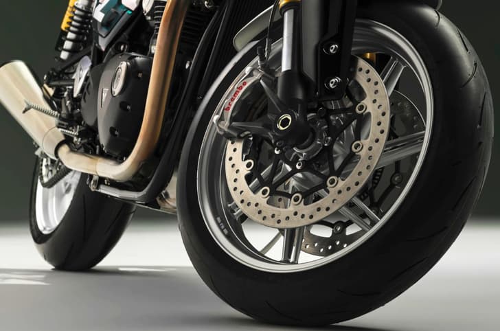 Triumph Speed Twin 1200 Cafe Racer Edition front wheel