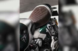 Triumph Speed Twin 1200 Cafe Racer Edition seat