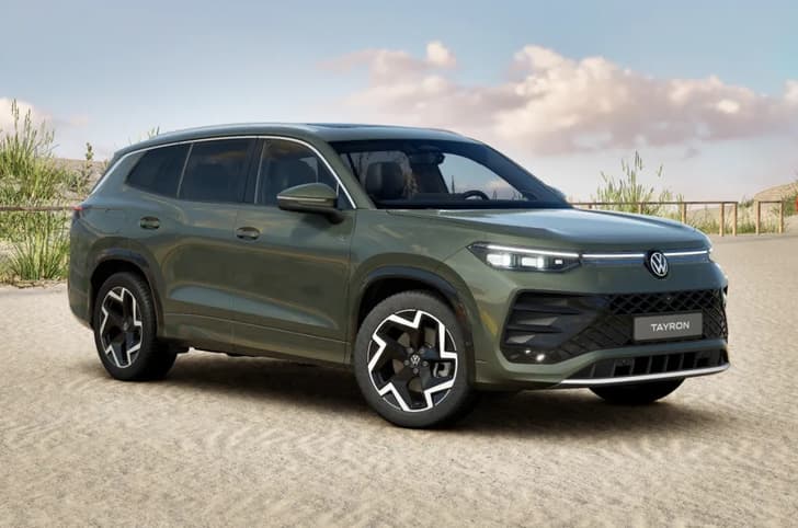 2026 Volkswagen Tayron cipressino green metallic