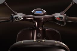 Vespa 946 horse edition scooter rider's pov