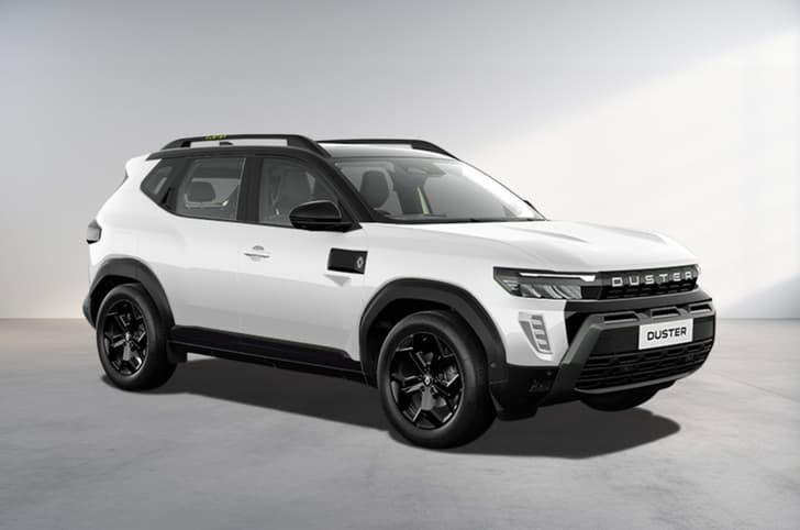 2026 Renault Duster pearl white