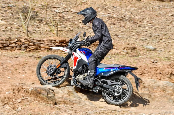 Hero Xpulse 210 features image gallery