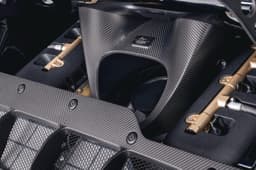 Singer DLS Turbo Sorcerer in studio