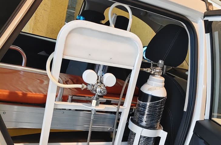 MG Hector ambulance oxygen delivery systems