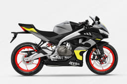 Side profile studio image of the RS 457