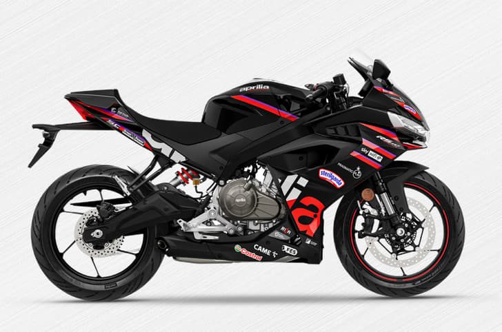 Side profile studio image of the RS 457
