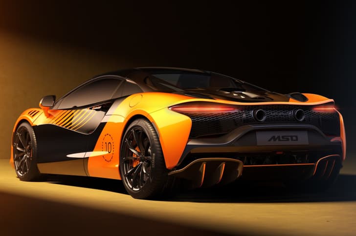 McLaren Artura Spider MCL39 Championship Edition in studio