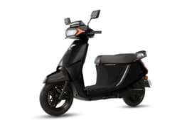 Kinetic DX in Black studio shot