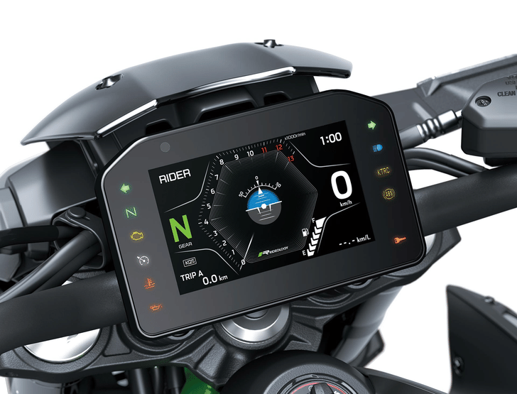 Close up of Kawasaki Z900 TFT screen