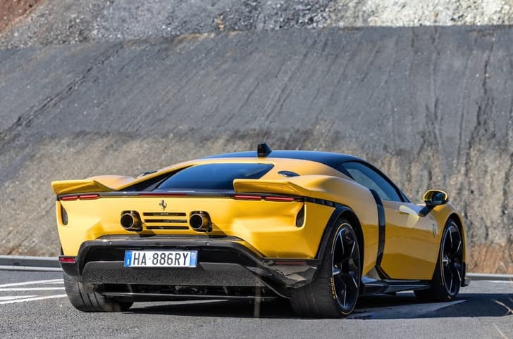 Ferrari 849 Testarossa front quarter static