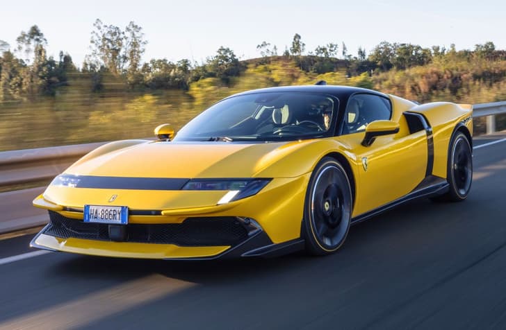Ferrari 849 Testarossa front quarter tracking