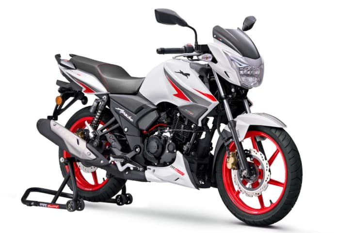 TVS Apache RTR 160 2V front three quarter