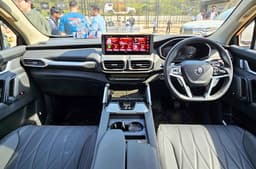MG Majestor interior