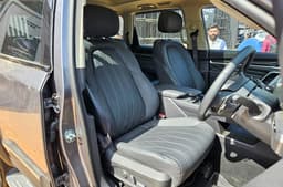 MG Majestor front seats