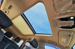 MG Majestor panoramic sunroof