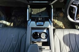 MG Majestor centre console