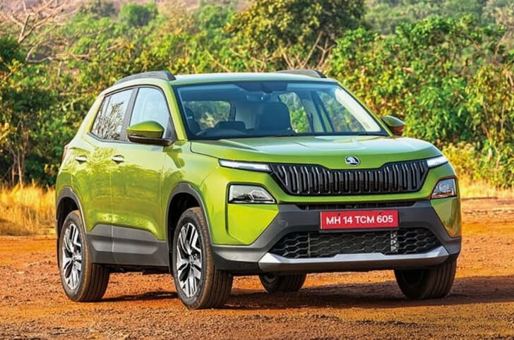 Skoda Kylaq front quarter static