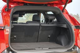 VinFast VF7 boot space